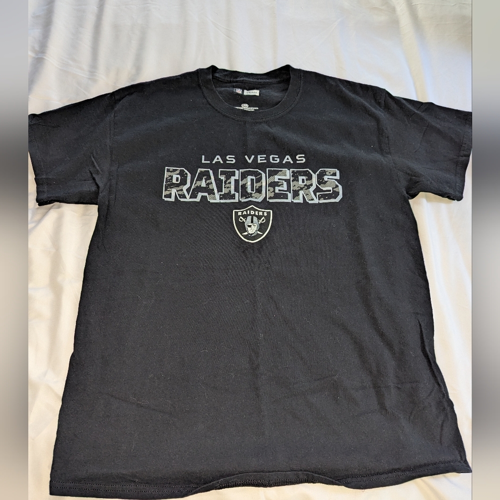 NFL Team Apparel Las Vegas Raiders Men's Large Graphic T-Shirt